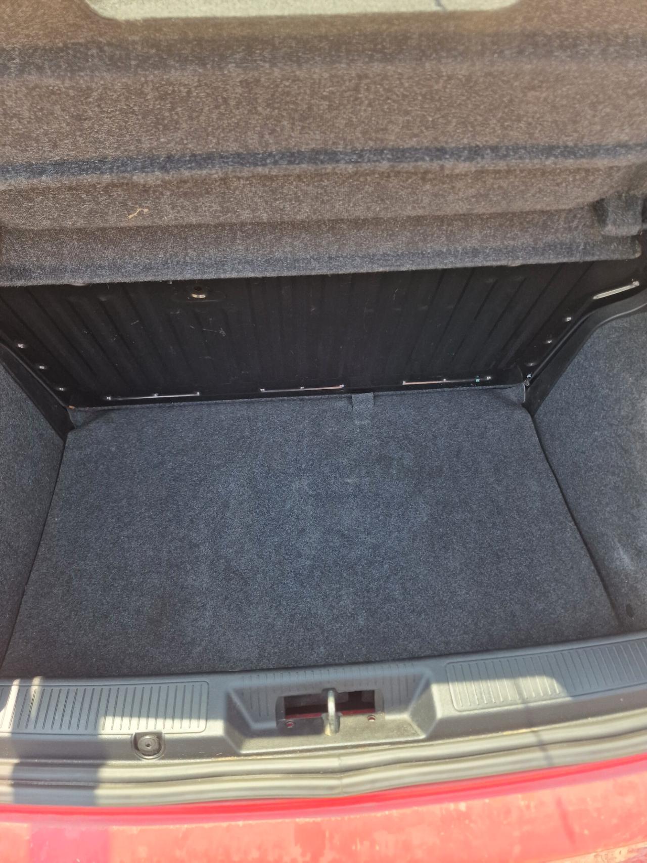 Fiat Grande Punto 1.2 3 porte distrb ok