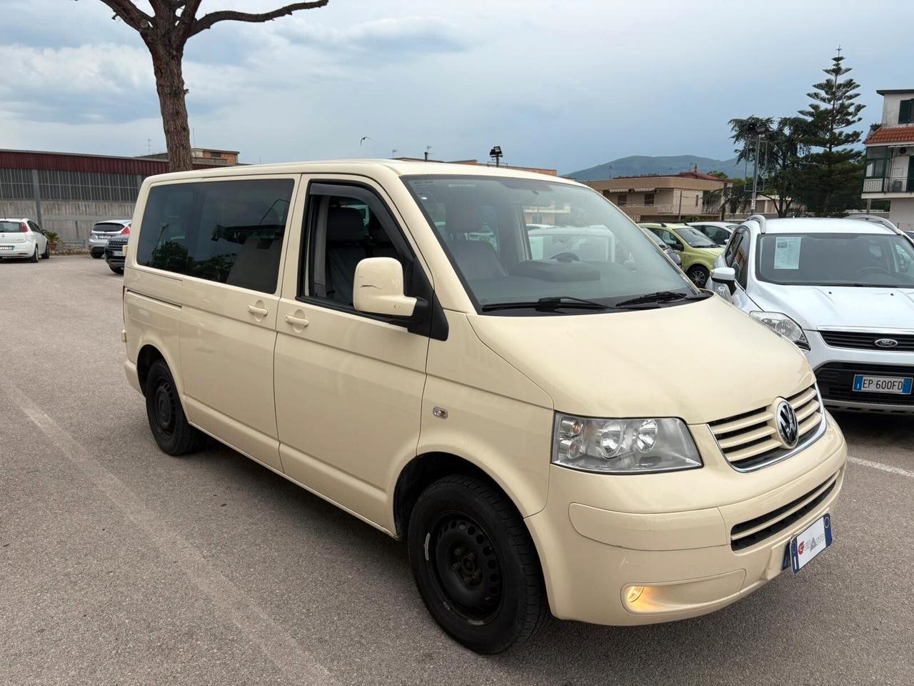 Volkswagen Transporter 2.0 TDI 140CV PL Kombi