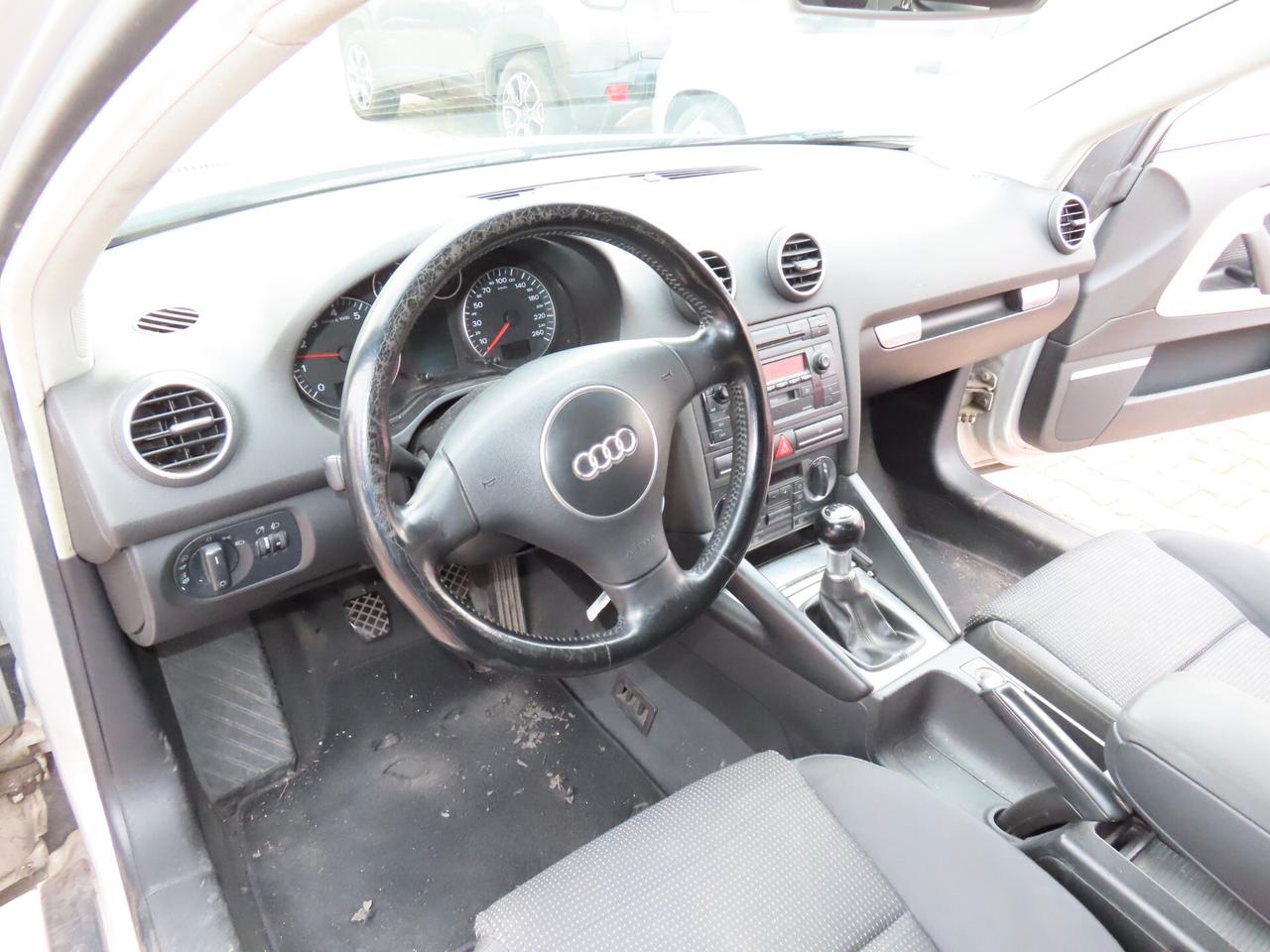 Audi A3 1.6 BENZINA 2005