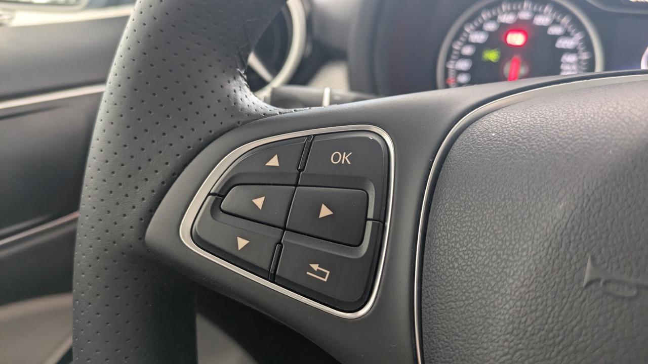 Mercedes-benz B 180 B 180 d Automatic AMG Line Advanced Plus