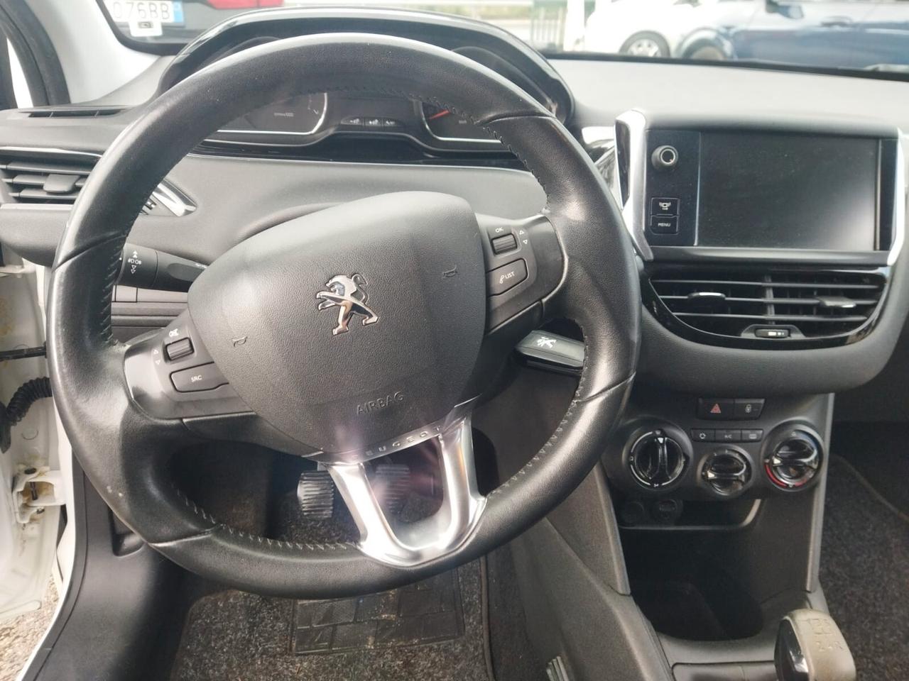 Peugeot 208 1.2 benzina Active 2014