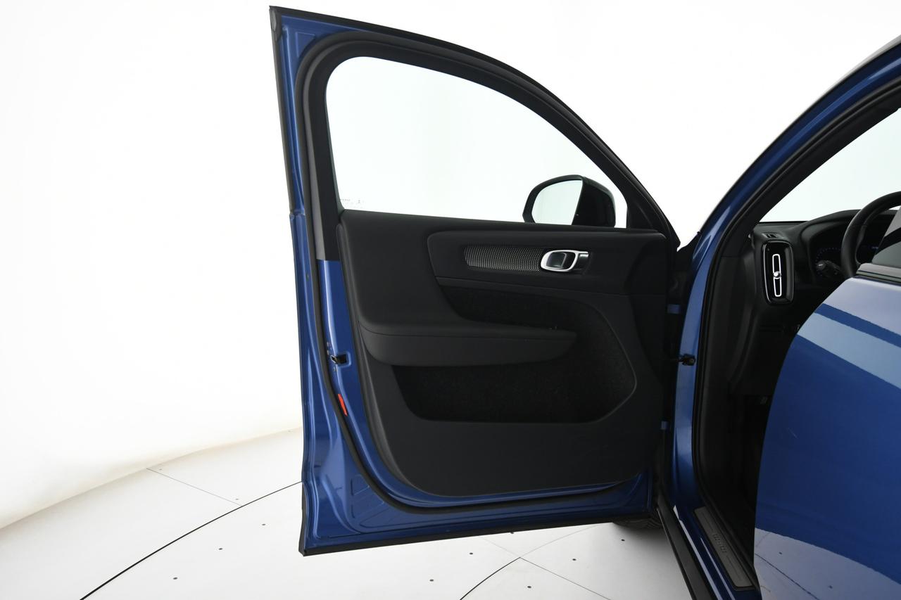 VOLVO XC40 1.5 t4 phev R-design auto my21 NEOPATENTATI+CAMERA
