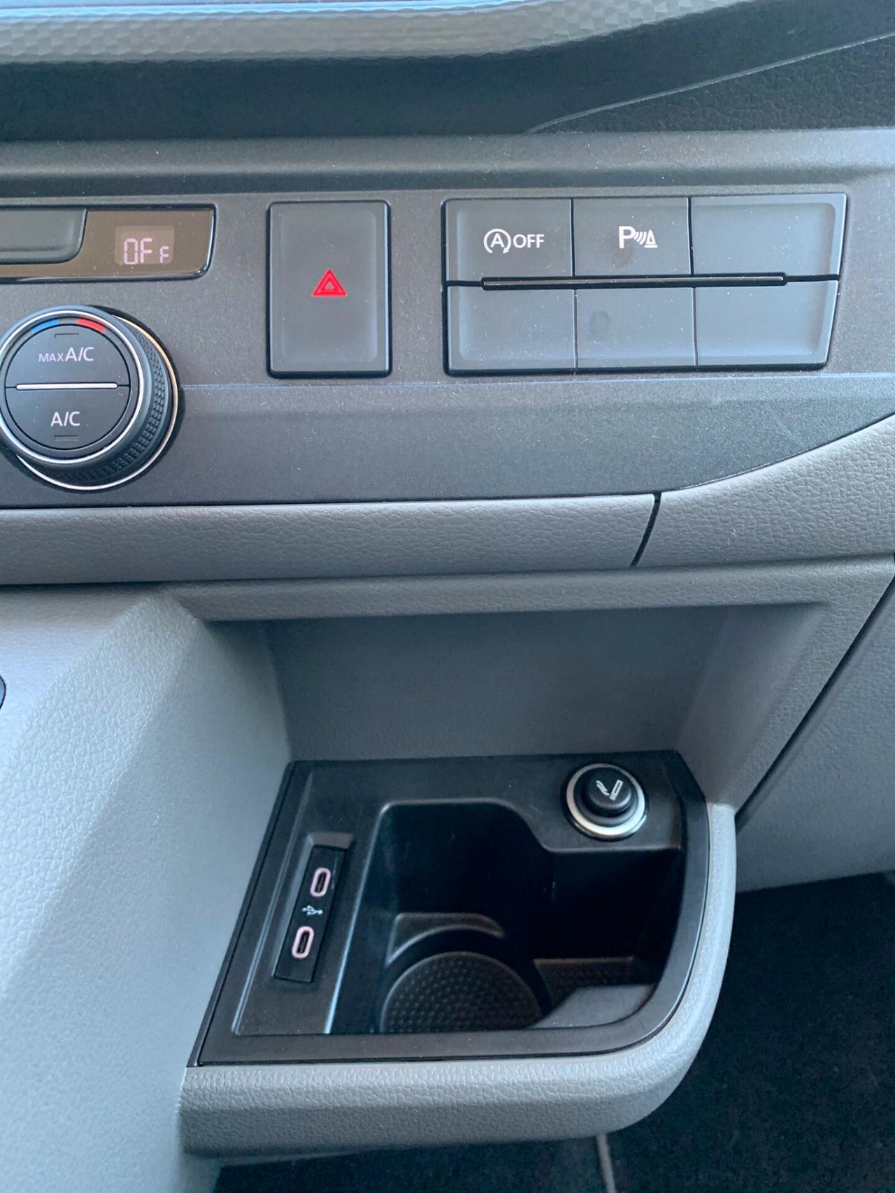 Volkswagen Caravelle 2.0 TDI 150CV PC Comfortline