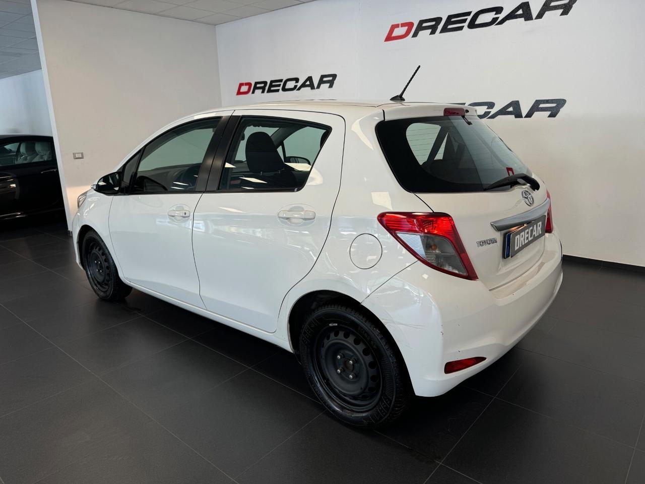 Toyota Yaris 1.4 D-4D 5 porte MECCANICA OK CARROZZERIA DA RIVEDERE
