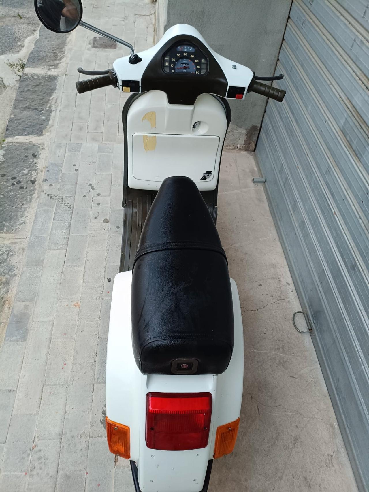 Piaggio Vespa 50 HP V