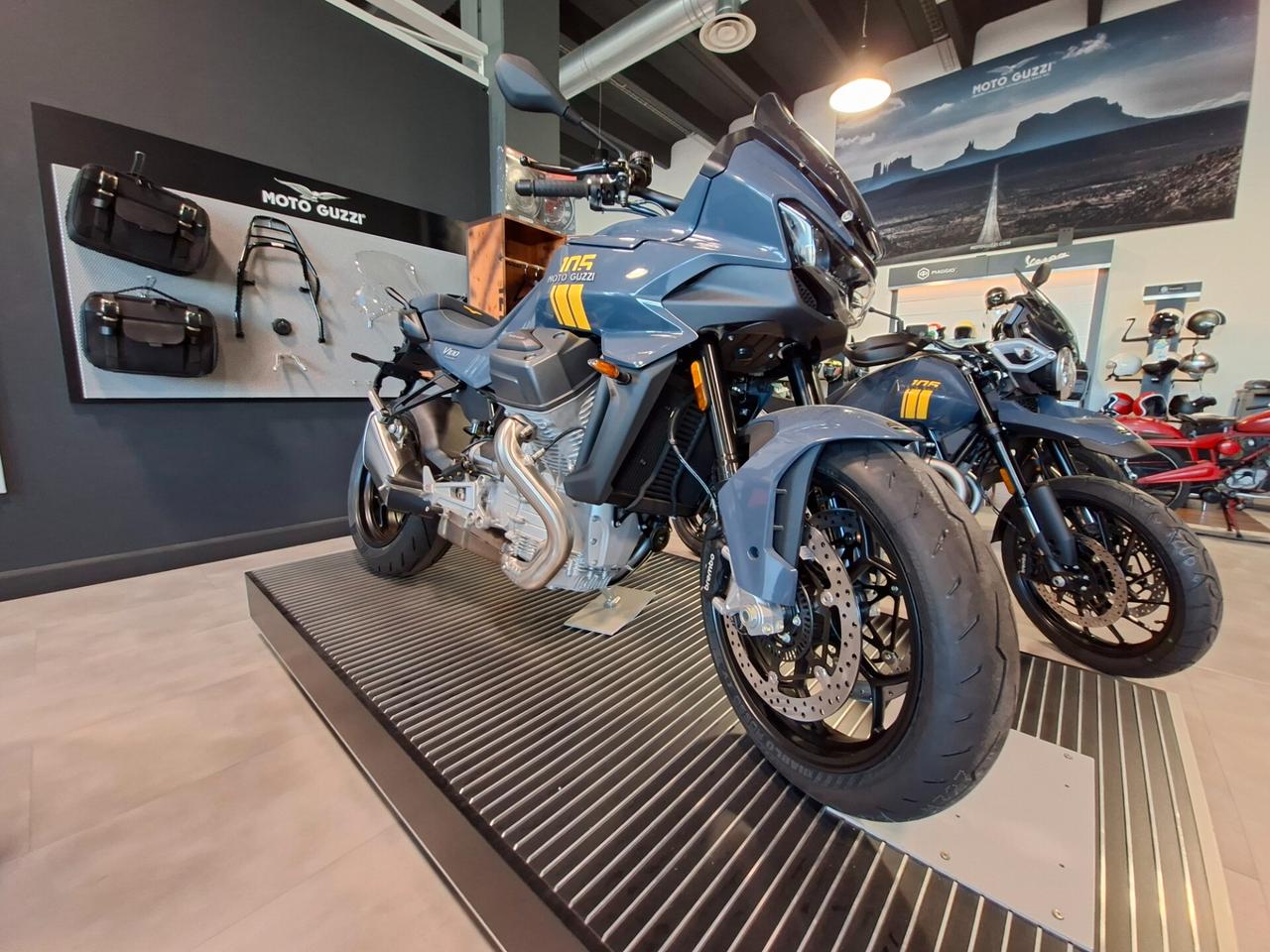 Moto Guzzi V100 105° Anniversario