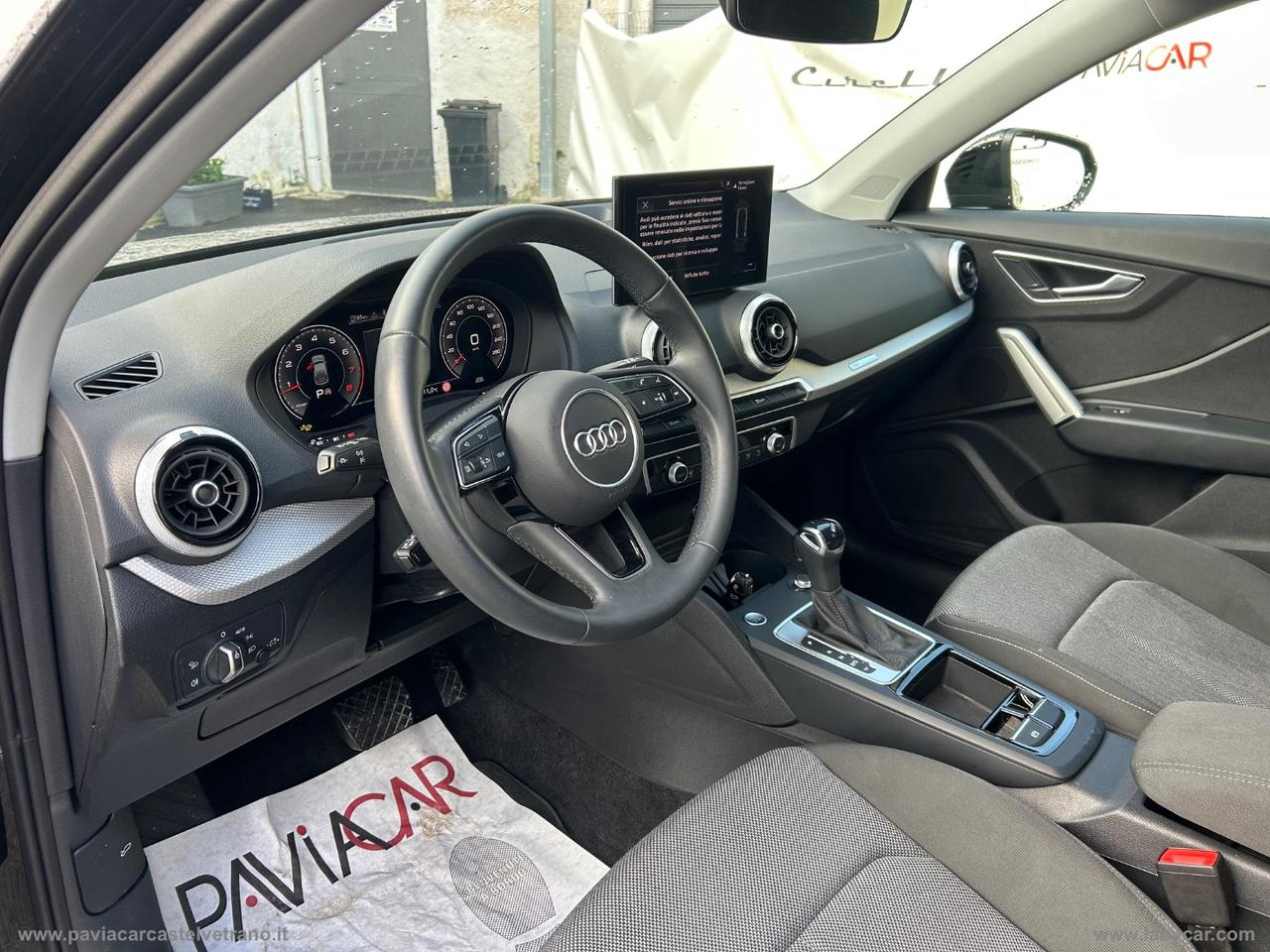 AUDI Q2 35 TFSI S tronic Identity Black