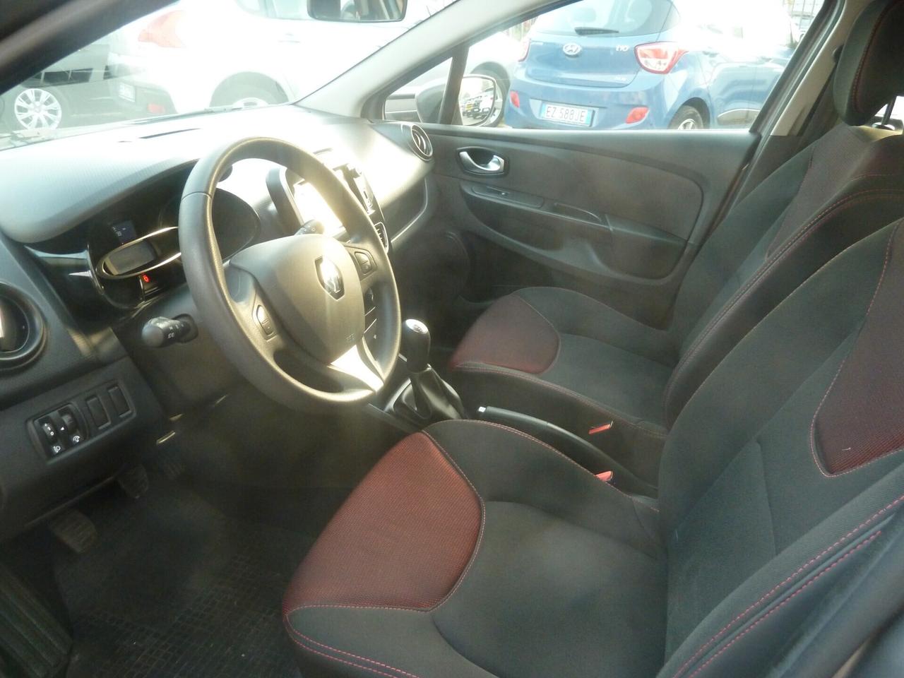 Renault Clio 1.2 75 CV 5 porte Ok Neopatentati