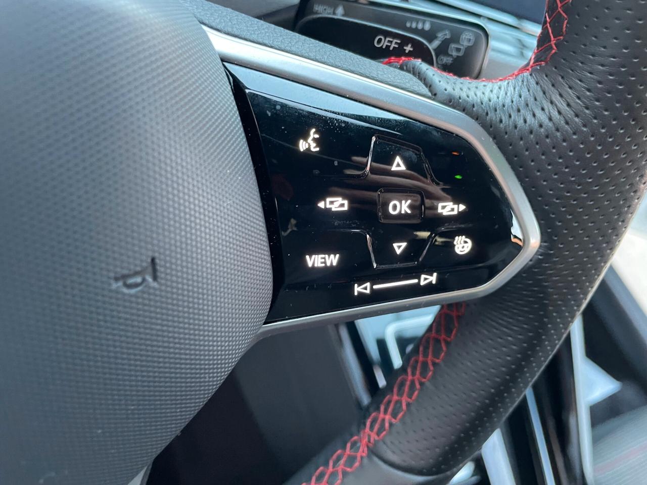 Volkswagen Golf GTI 2.0 TSI 245CV DSG