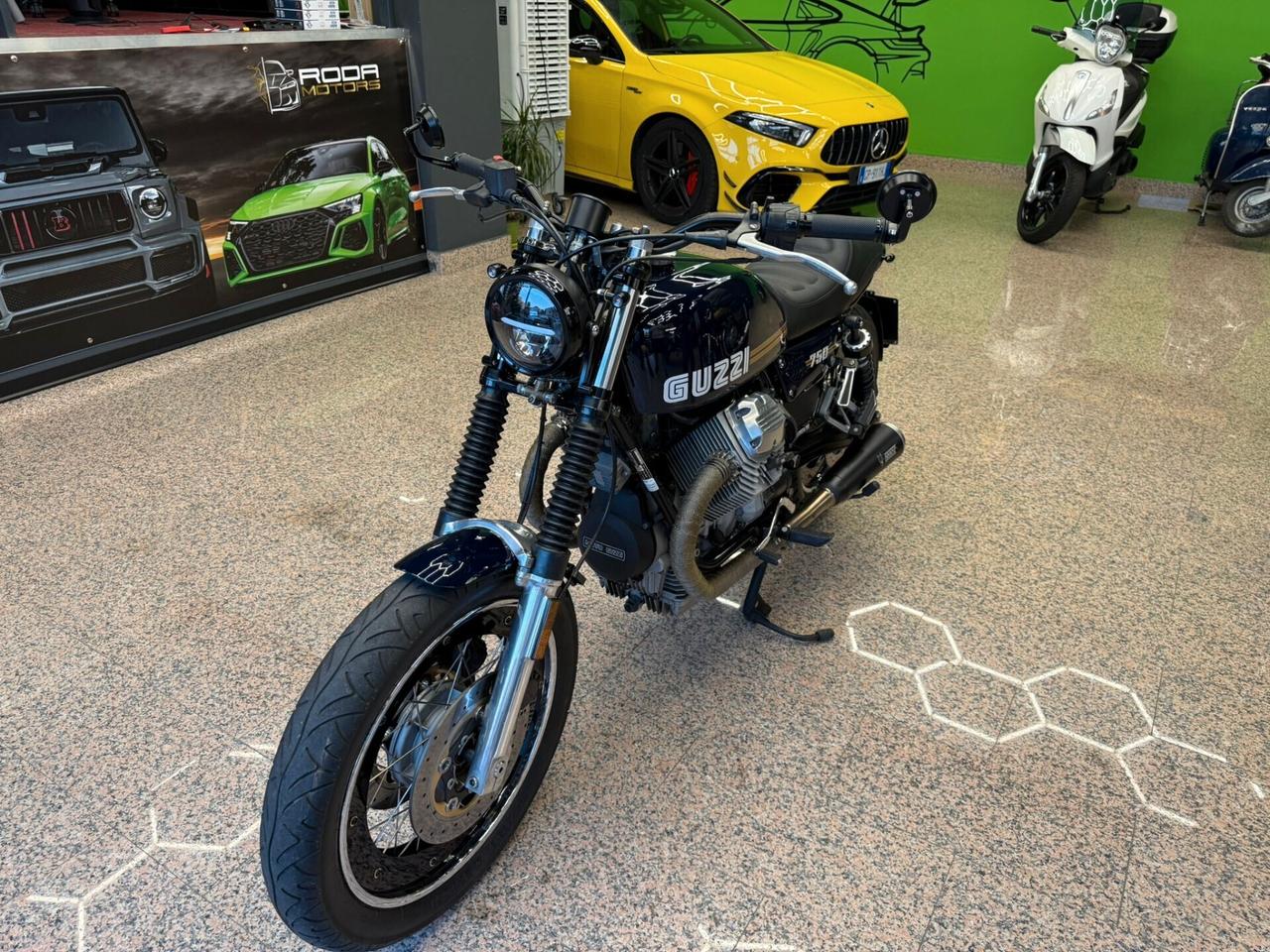 Moto Guzzi Nevada 750