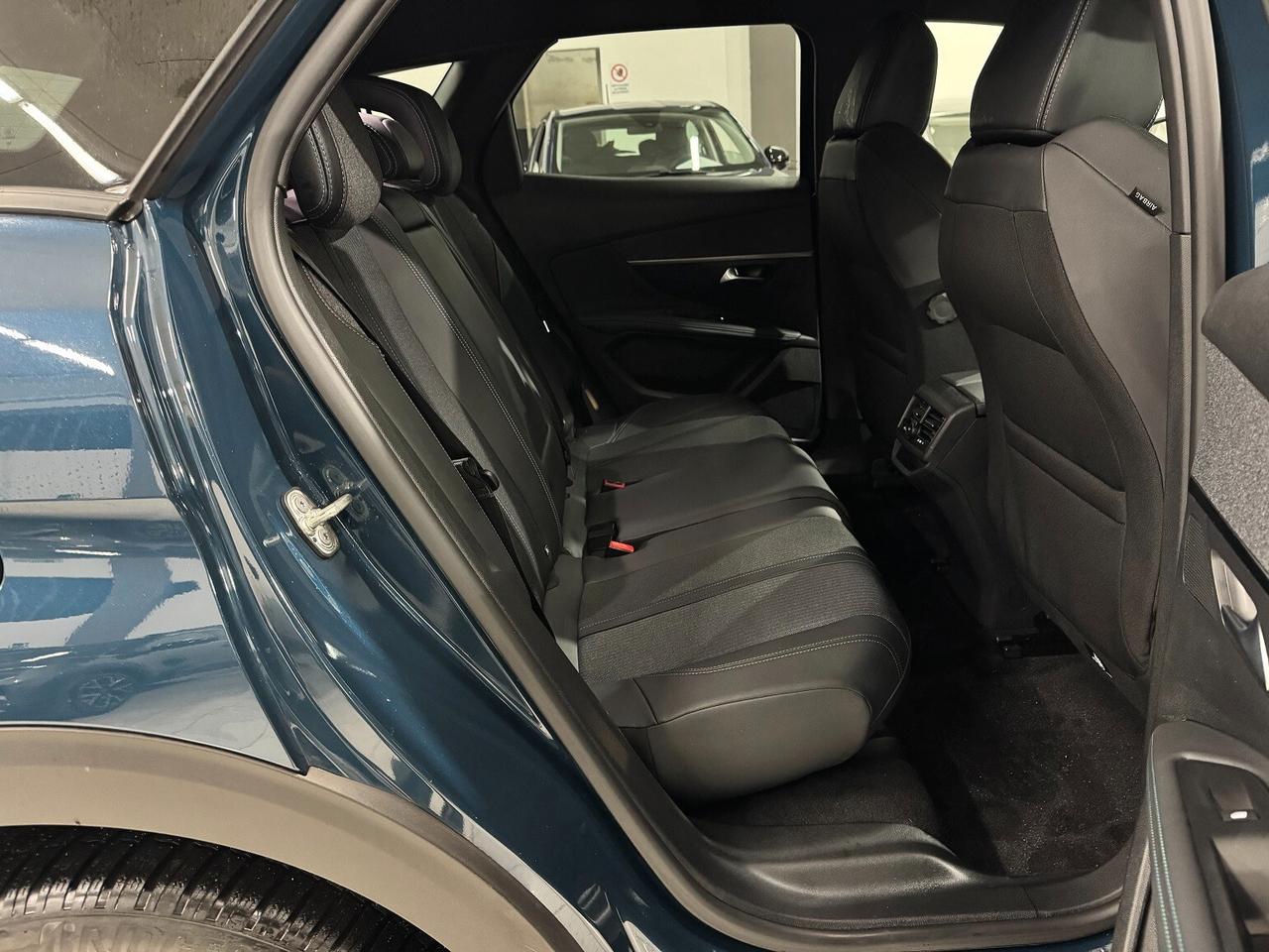 3008 1.5HDi 130cv EAT8 Allure Pack PERFETTA