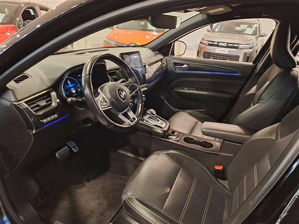 Renault Arkana 1.6 E-TECH Hybrid Engineered Auto