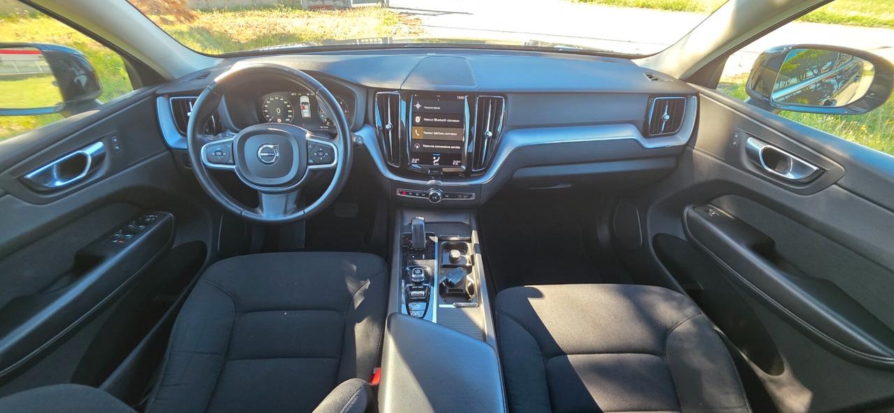 Volvo XC 60 B4 Momentum Pro