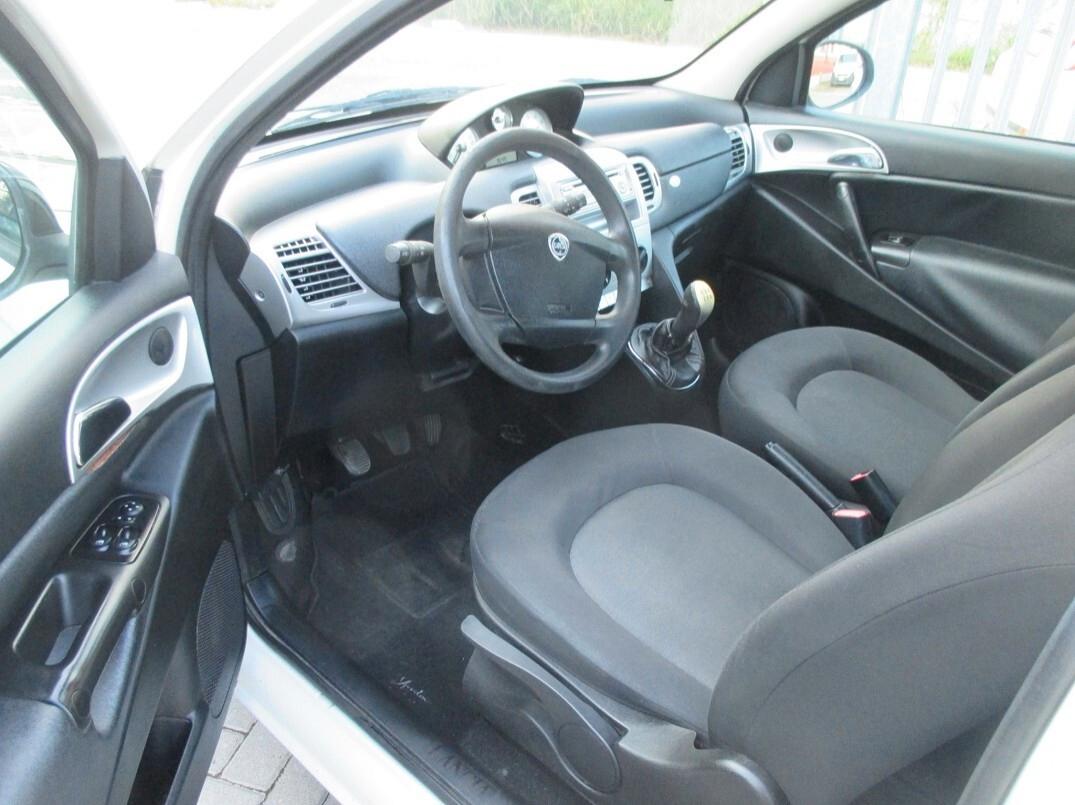 Lancia Ypsilon 1.3 mjt 16v E5 Per Neopatentati