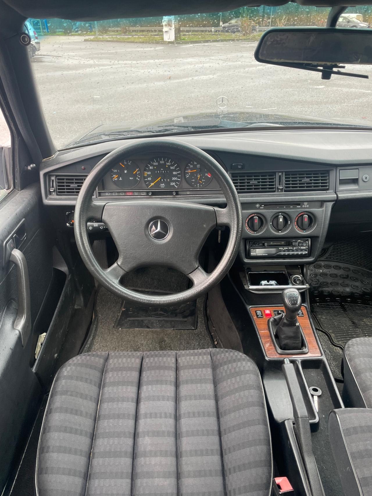 Mercedes-benz 190 1.8 E