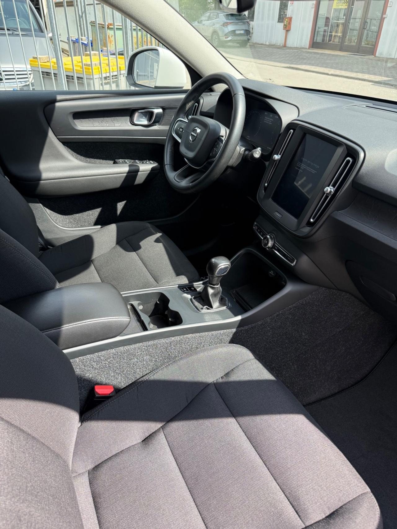 Volvo XC40 2.0 DIESEL 150cv