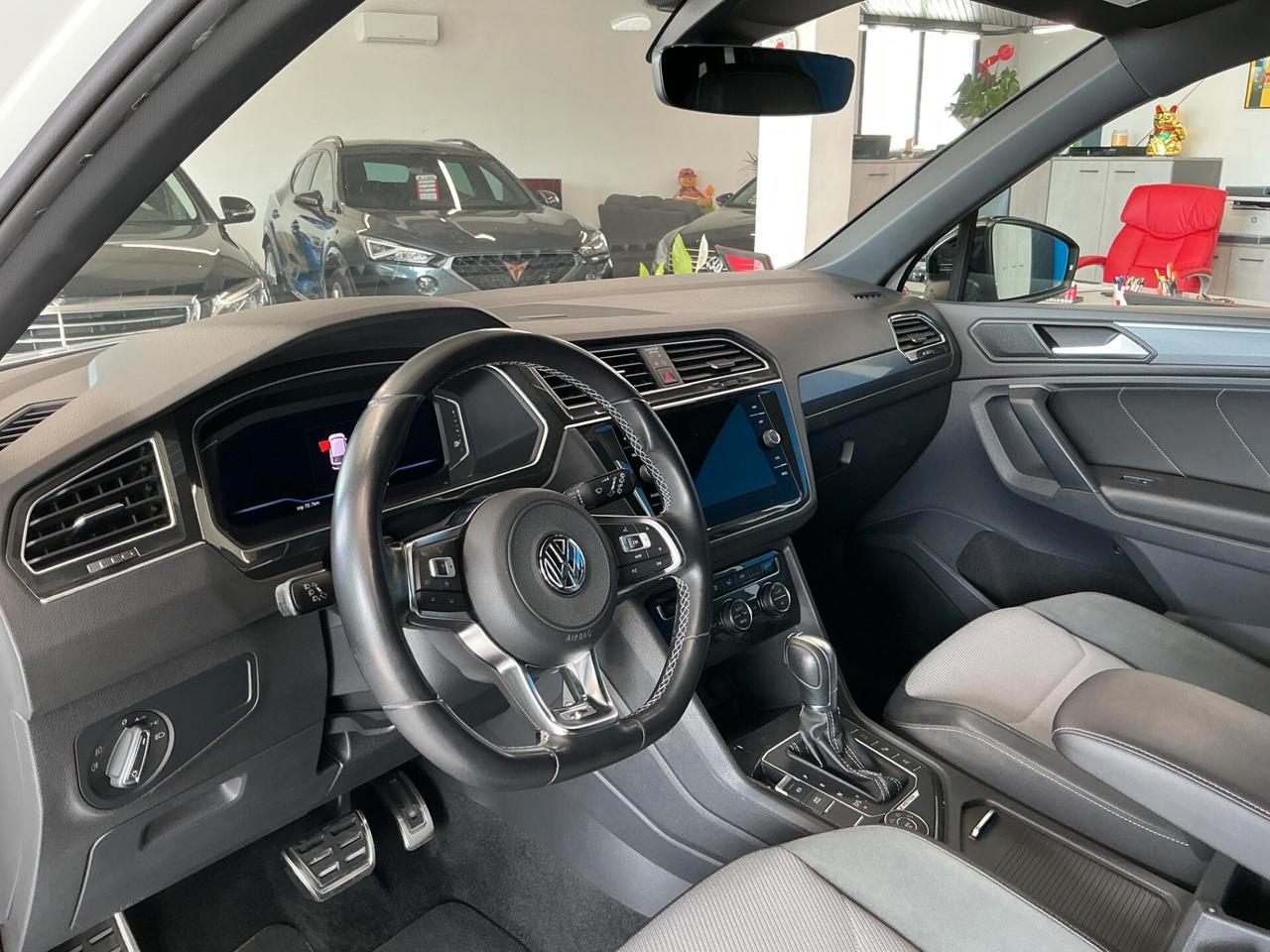 Volkswagen Tiguan 2.0 Diesel R-Line Cambio Automatico 4x4