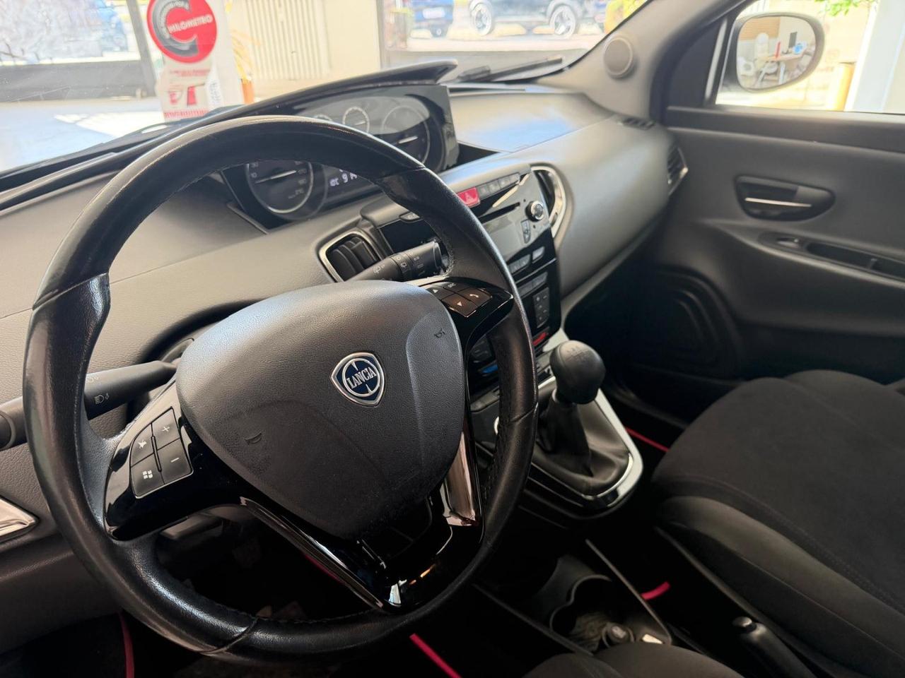 LANCIA Ypsilon 1.3 MJT 95 CV 5p. S&S Platinum