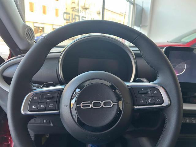 FIAT 600 Hybrid 100 CV DCT MHEV KM0