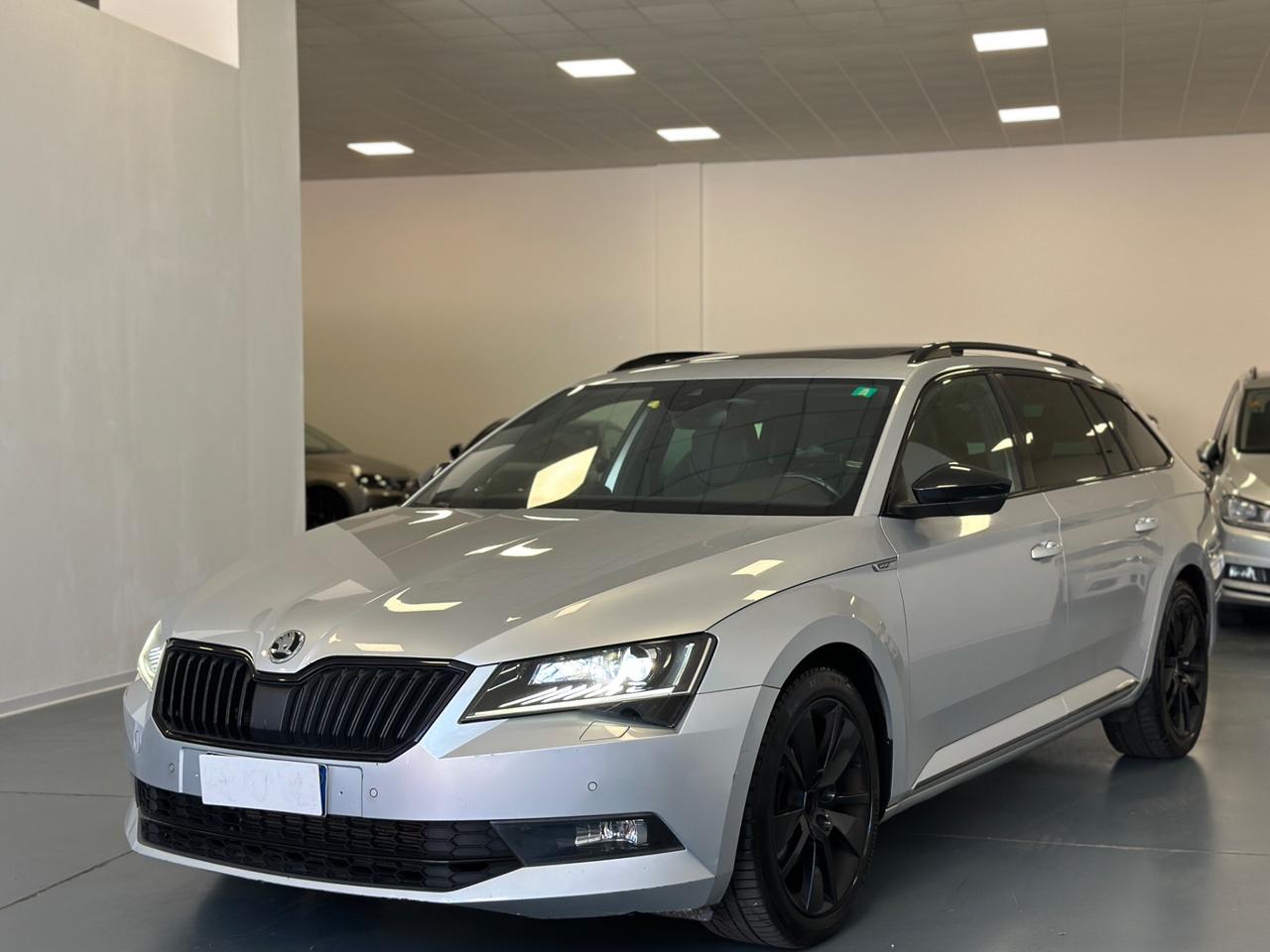 Skoda Superb 2.0 TDI 190 CV SCR DSG 4x4 Wagon SportLine