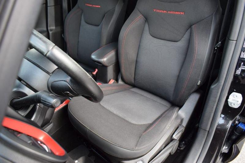 Jeep Renegade 2.0 Mjt 170CV 4WD Active Drive Low Trailhawk