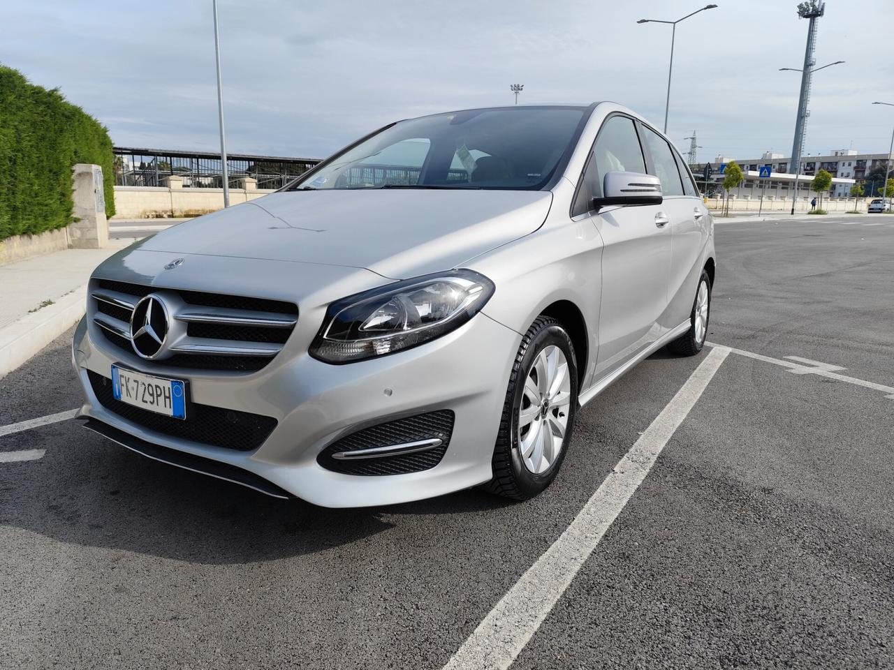 Mercedes-benz B 180 d FULL 70.000 KM