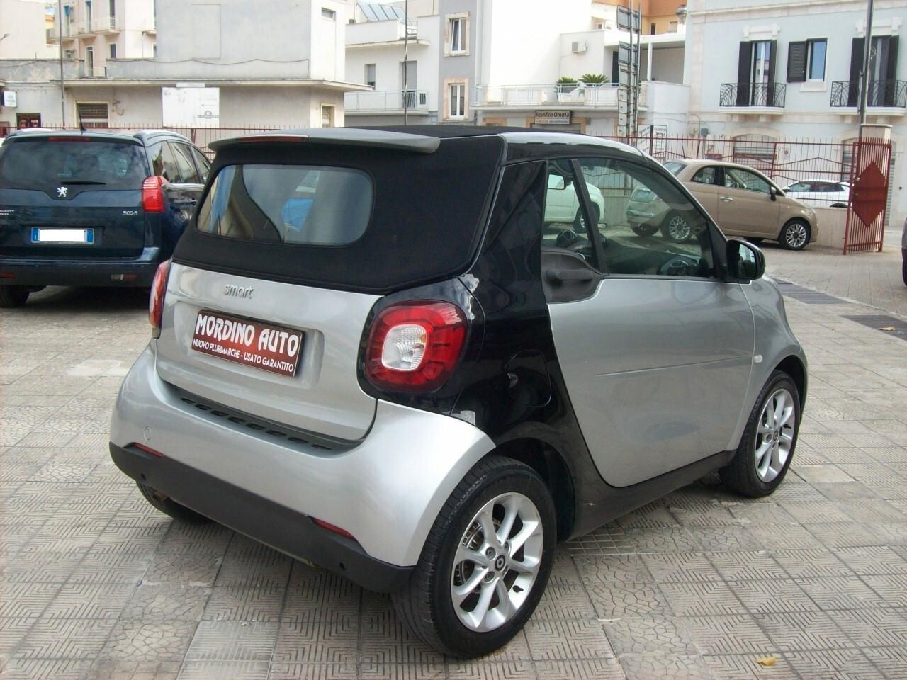 Smart ForTwo Cabrio 1.0 twinamic 71CV Passion