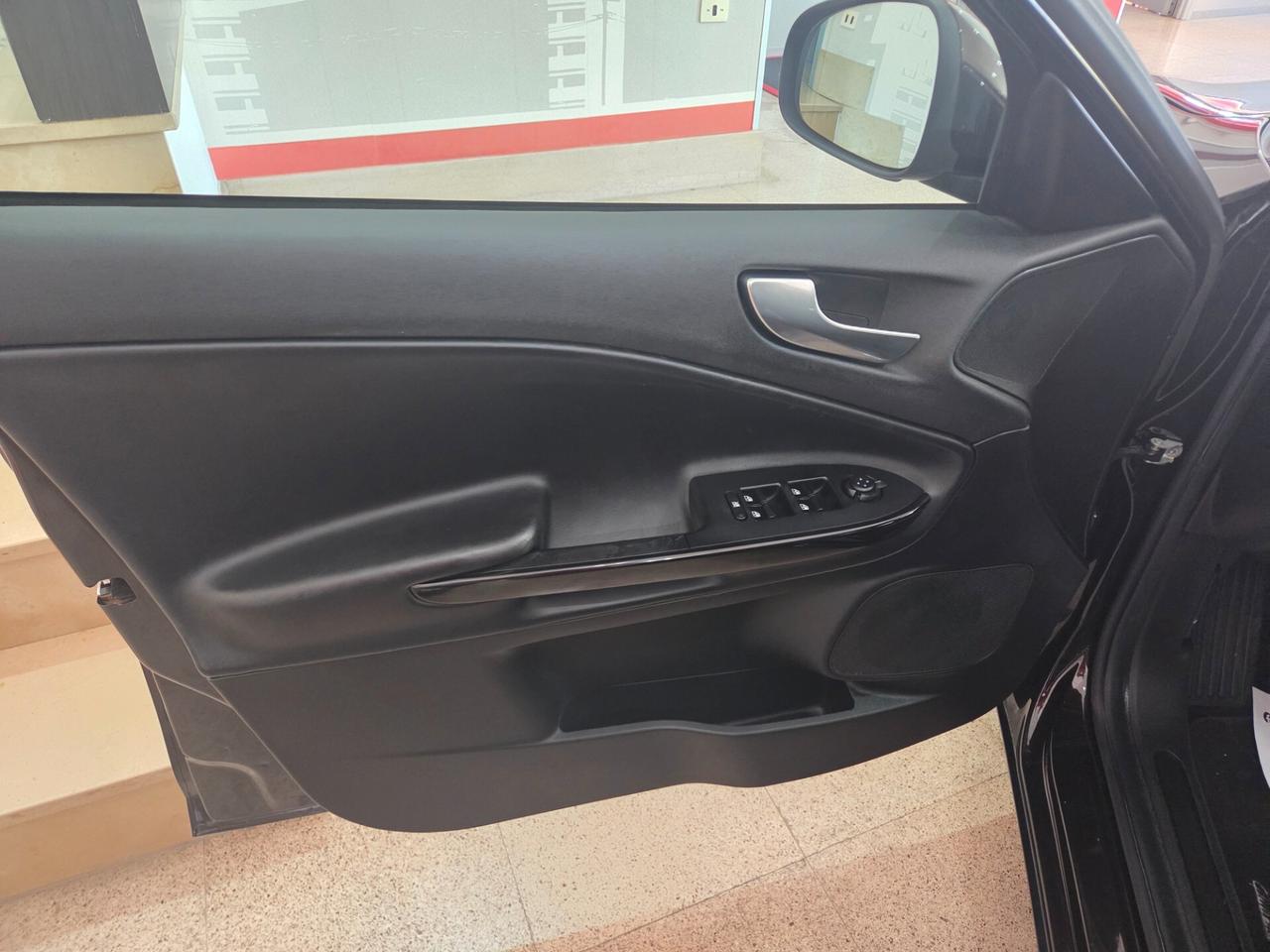 Alfa Romeo Giulietta 1.6 JTDm-2 105 CV Distinctive