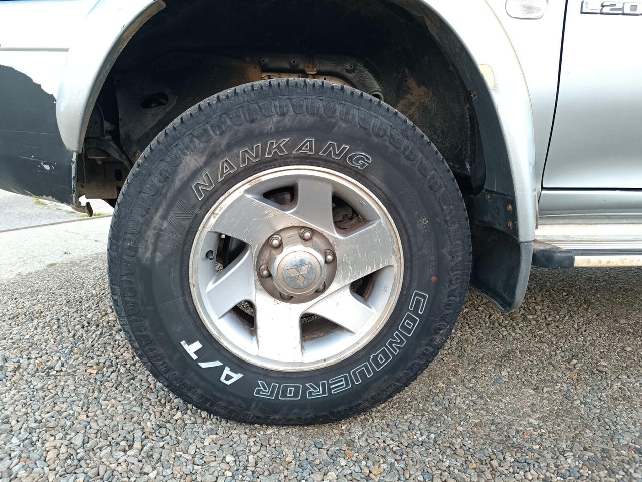 Mitsubishi L200 2.5 TDI 4WD Double Cab Pick-up GLS
