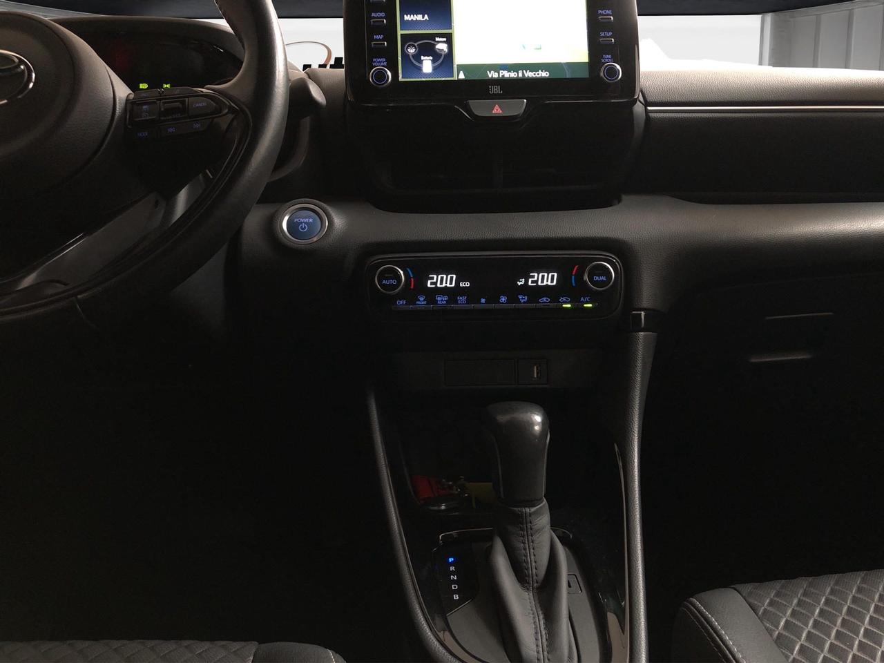 Toyota Yaris 1.5h Lounge