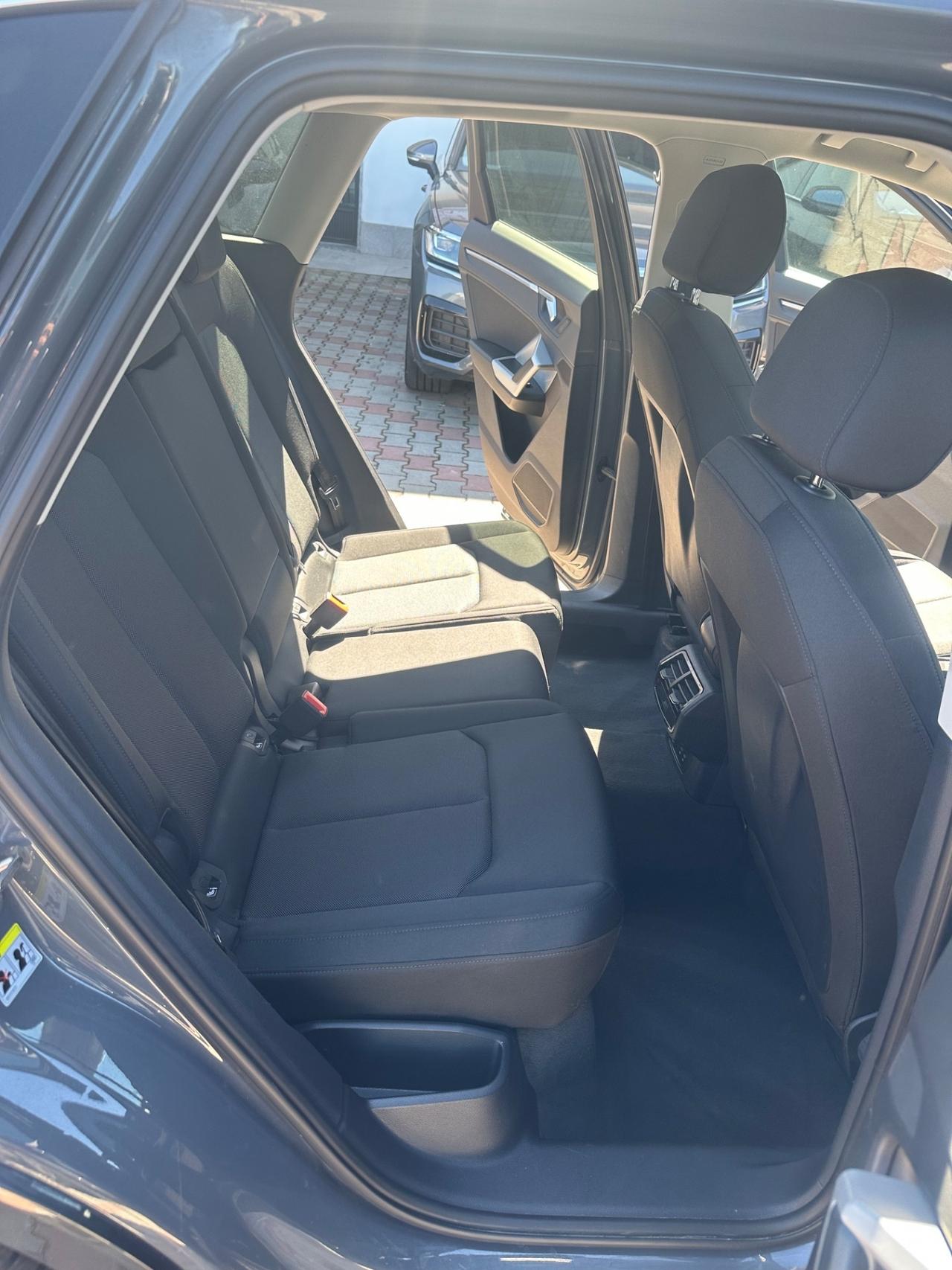 Audi Q3 35 TDI S tronic Business Advanced