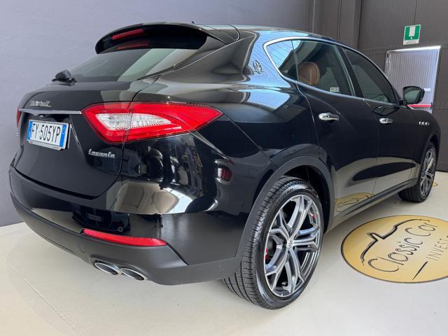 MASERATI Levante V6 Diesel 275 CV AWD Gransport CERCHI 21"