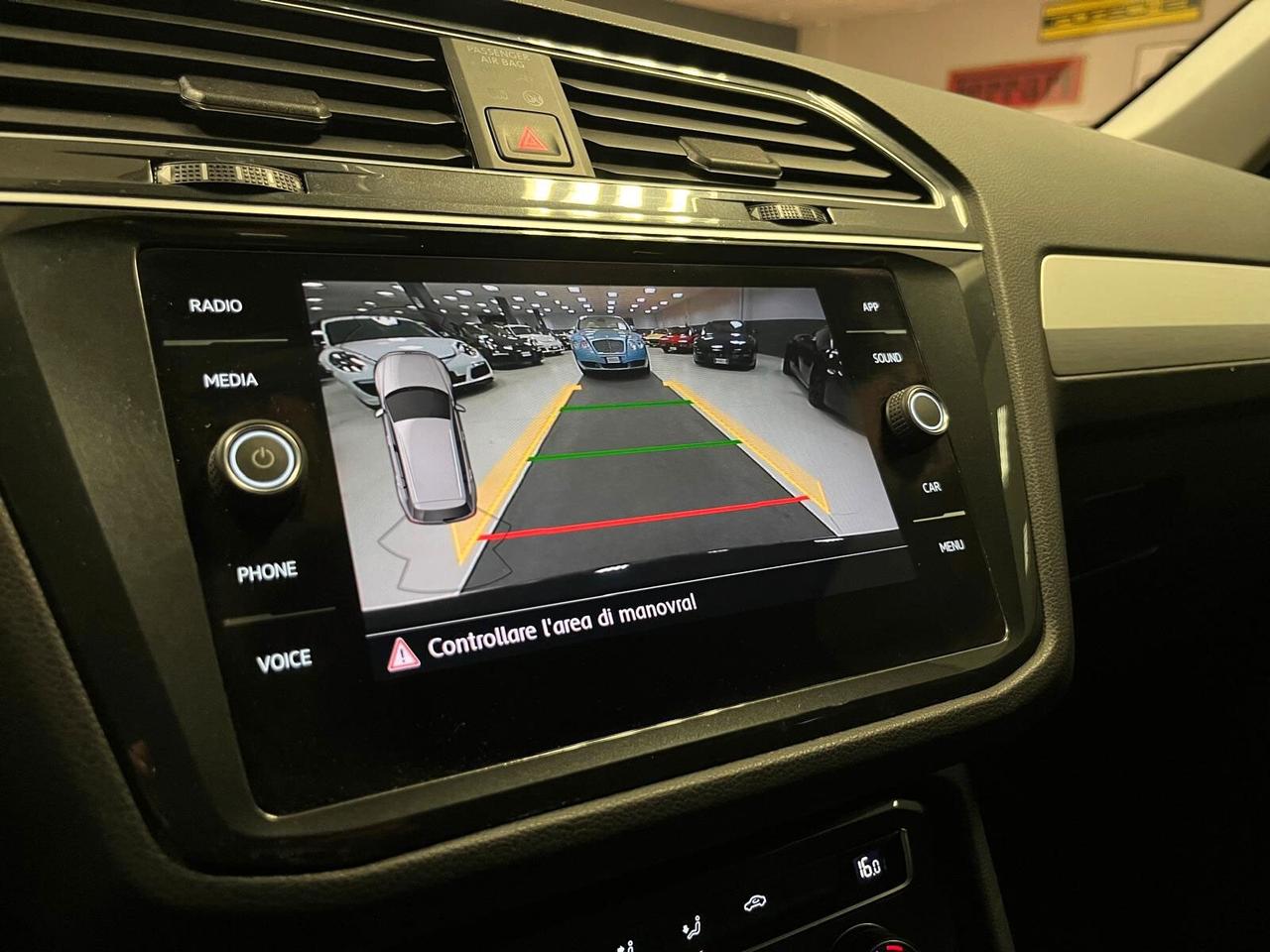 Volkswagen Tiguan 2.0 TDI SCR 4MOTION Sport BlueMotion R-Line