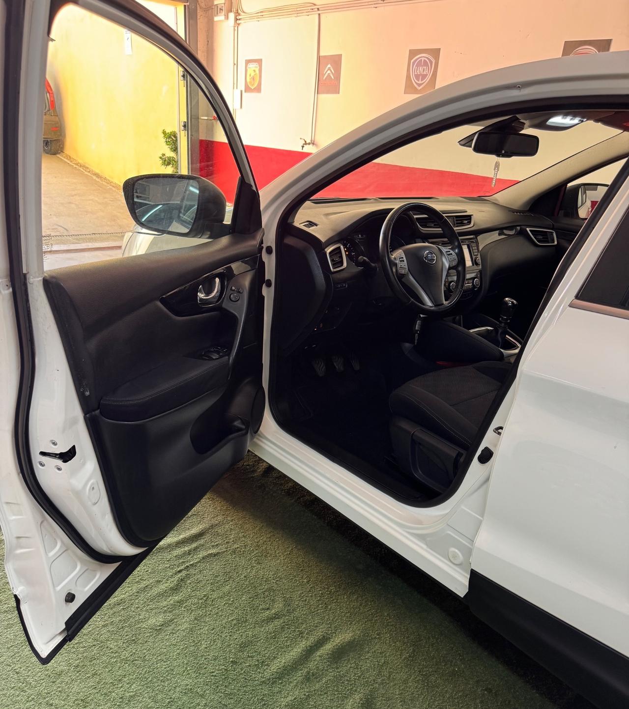 Nissan Qashqai 1.5 dCi 110 CV Tekna , telecamera ,Nav ,Cerchi 17