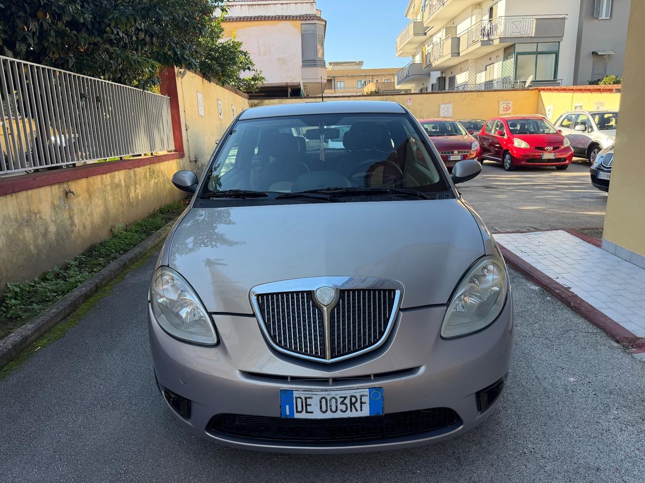 Lancia Ypsilon 1.3 MJT 90 CV Blue&Me