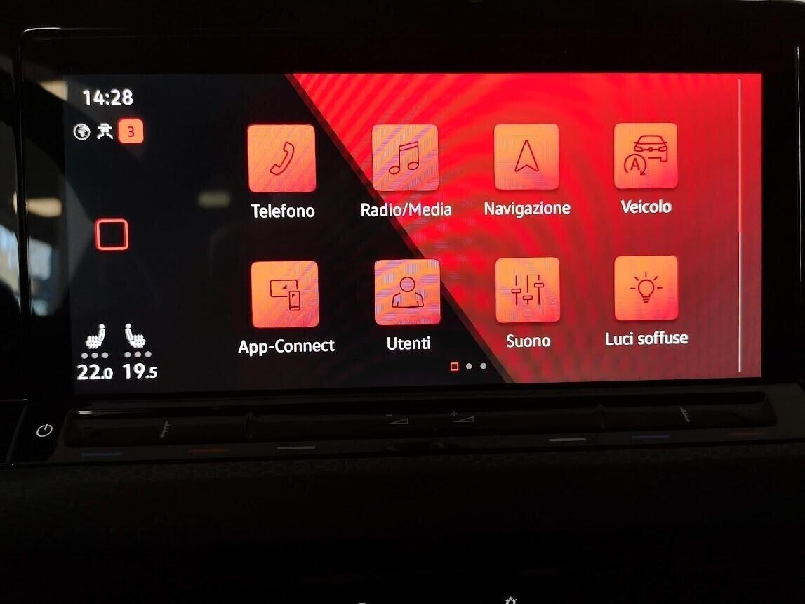 Volkswagen Golf GTI 2.0 TSI DSG MATRIX ACC DCC