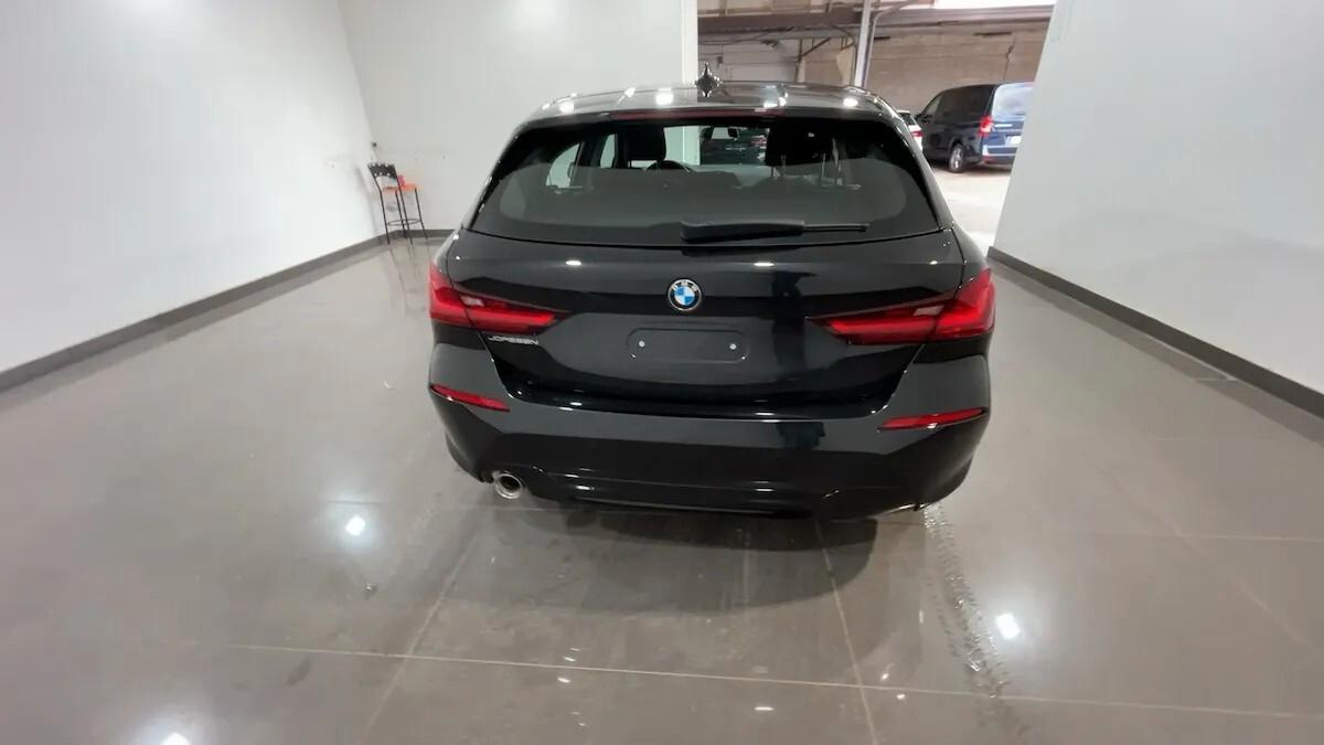 Bmw 116 116d 5p. Advantage