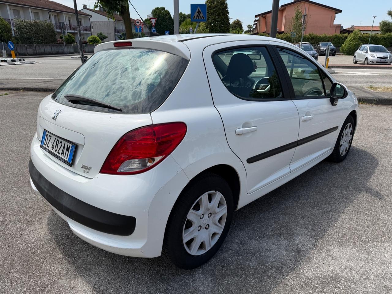 Peugeot 207 BENZINA / GPL OK NEO
