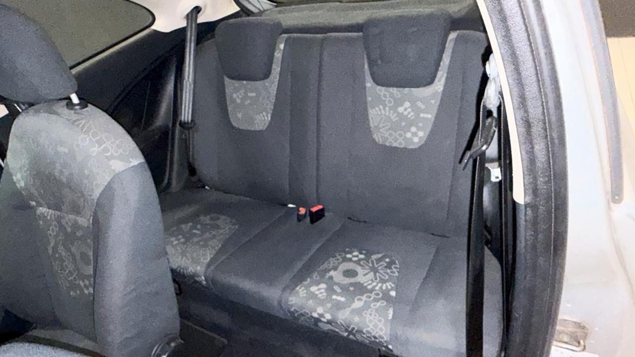FORD KA DEL 2010 BENZINA ANCHE PER NEOPATENTATI