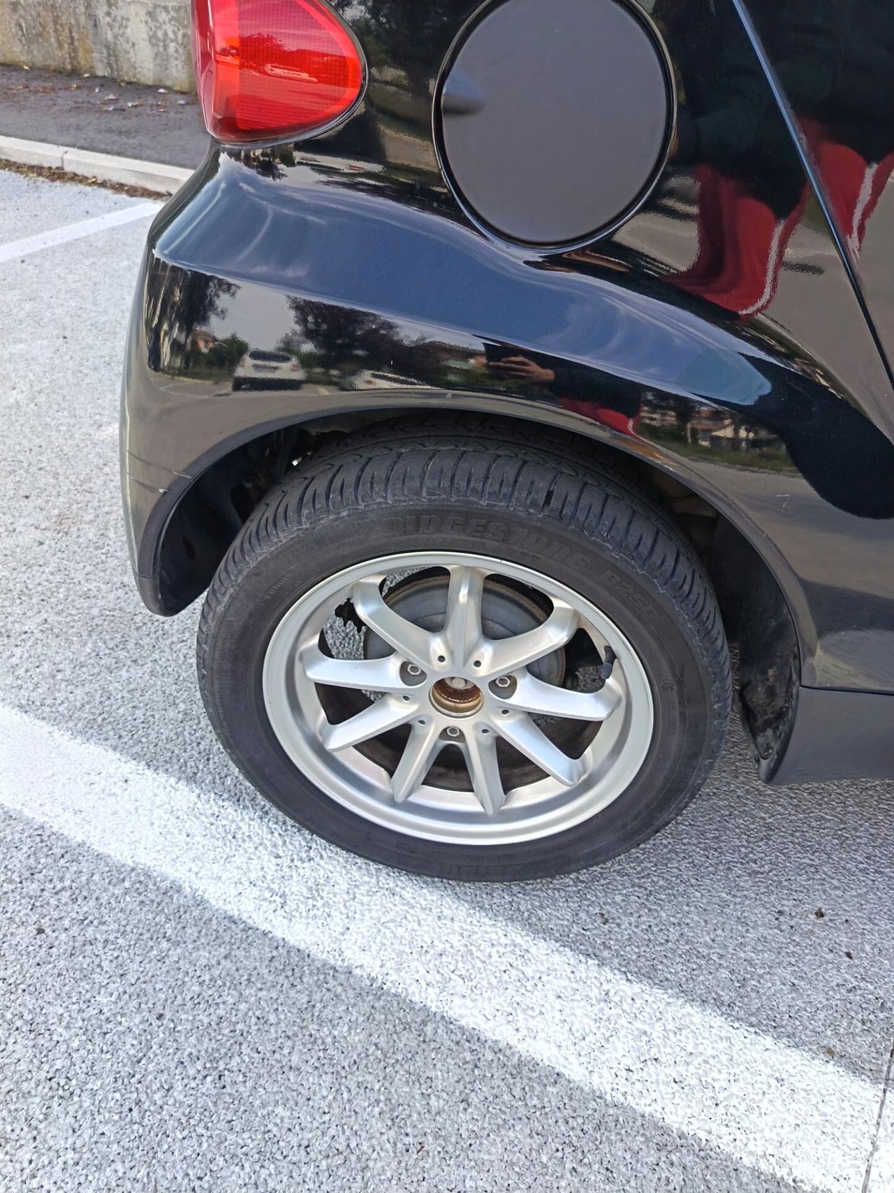 Smart ForTwo 1000 52 kW MHD coupé pure
