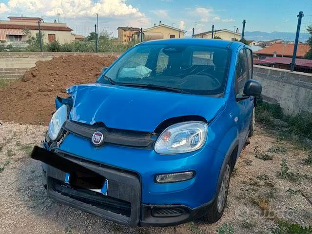 AUTO SINISTRATA