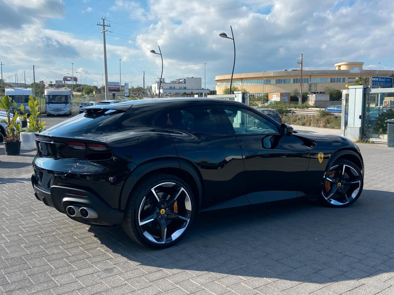 Ferrari Purosangue 6.5