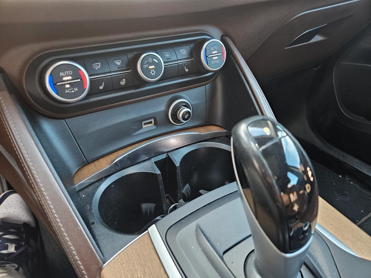 Alfa Romeo Stelvio 2.2 Turbodiesel 210 CV AT8 Q4 Super