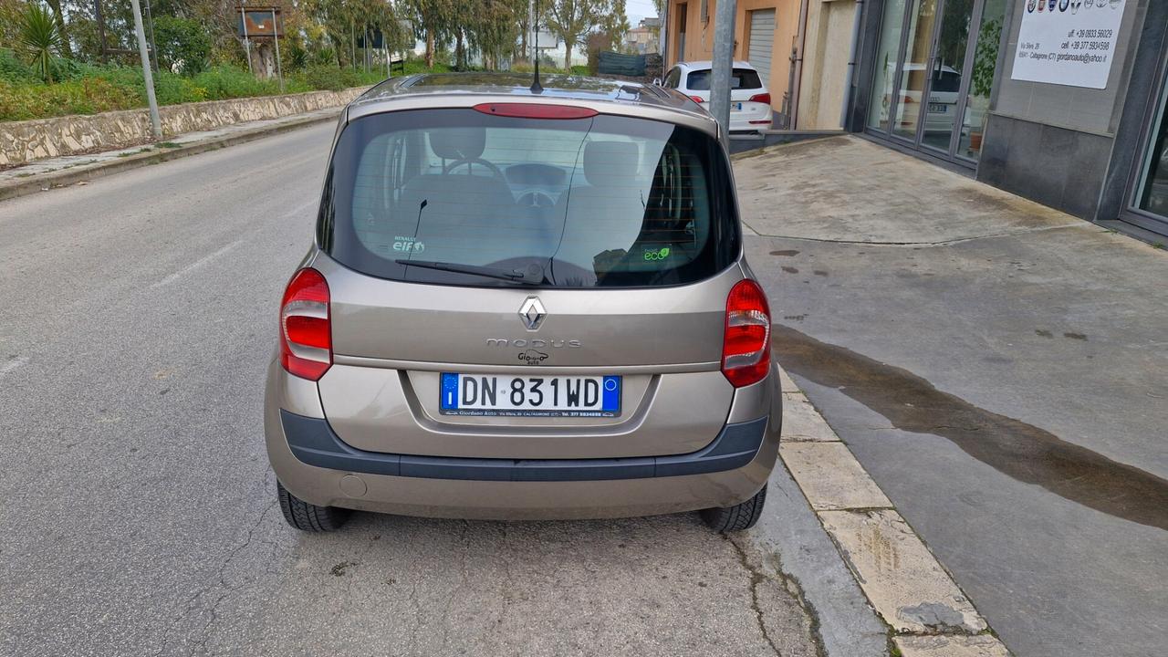 Renault Modus 1.2 16V Dynamique