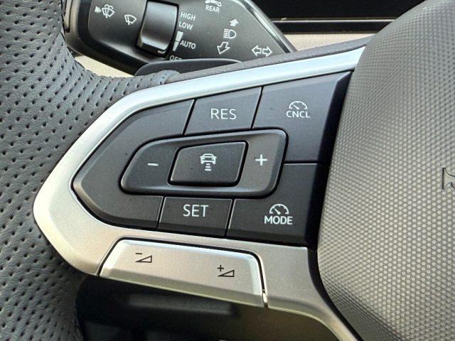 VOLKSWAGEN Tiguan 2.0 TDI 193 CV DSG 4MOTION R-Line Plus KM0 - TETTO