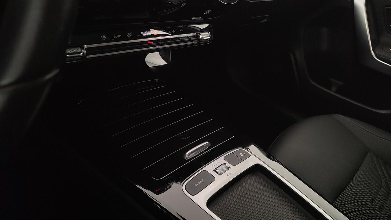 Mercedes-Benz A 180 d Progressive Advanced auto