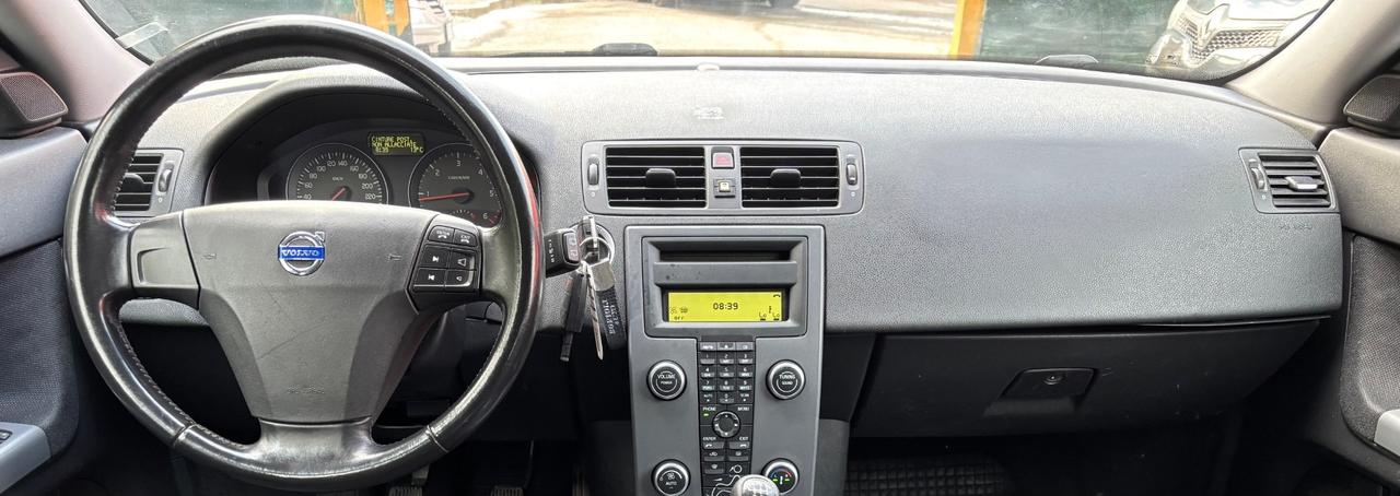 Volvo V50 D2 POLAR OK Neopatentati