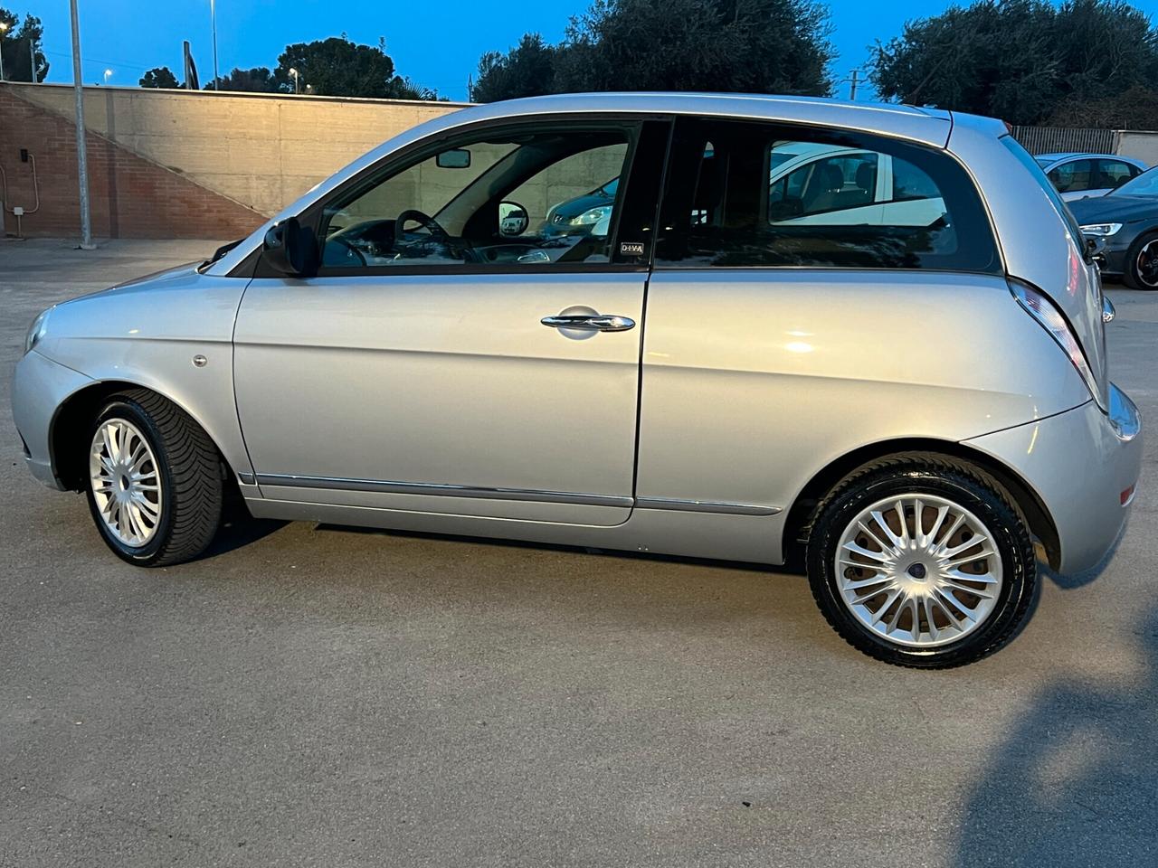 Lancia Ypsilon 1.2 Diva TAGLIANDATA