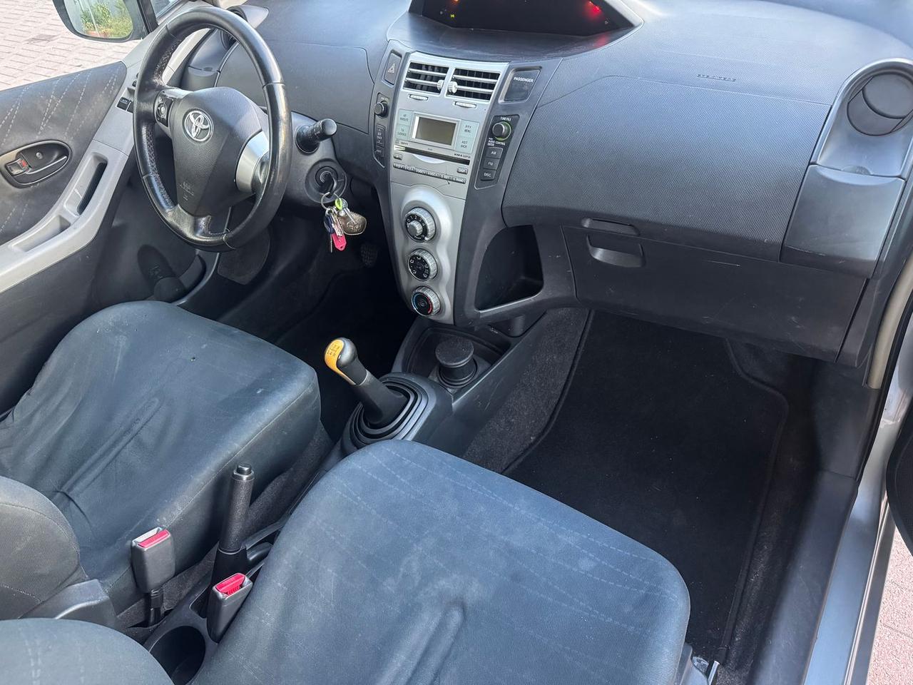 Toyota Yaris 1.0 VVT-i Sol #50407