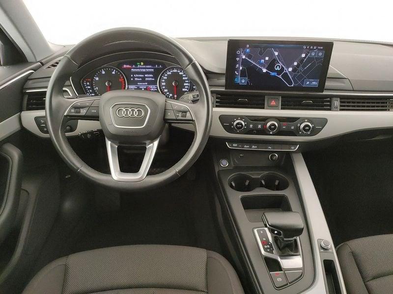 Audi A4 Avant 30 2.0 tdi mhev S Line edition 136cv s-tronic